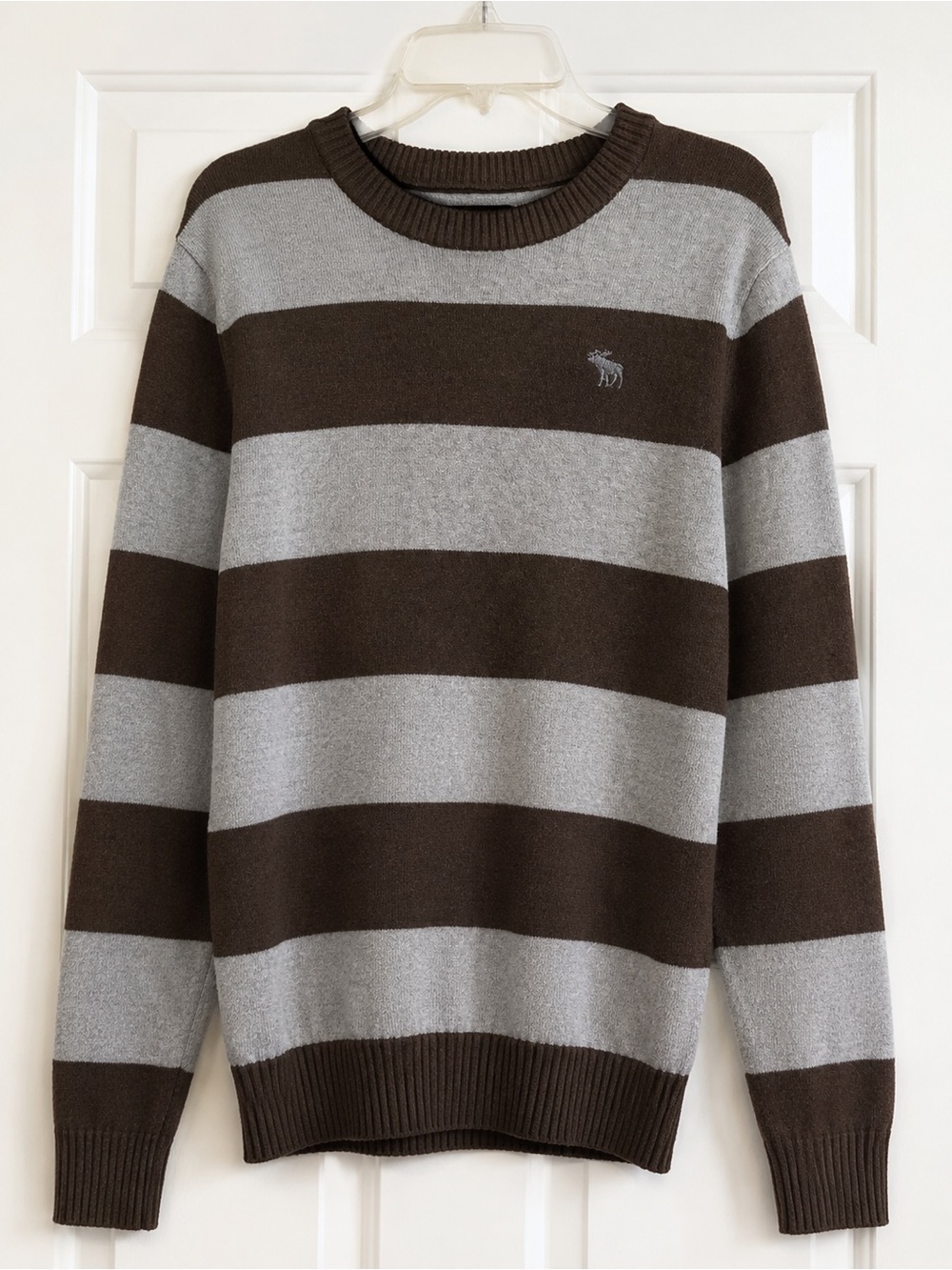 Abercrombie & Fitch Striped Crewneck Sweater | Gray & Brown | Men’s Medium